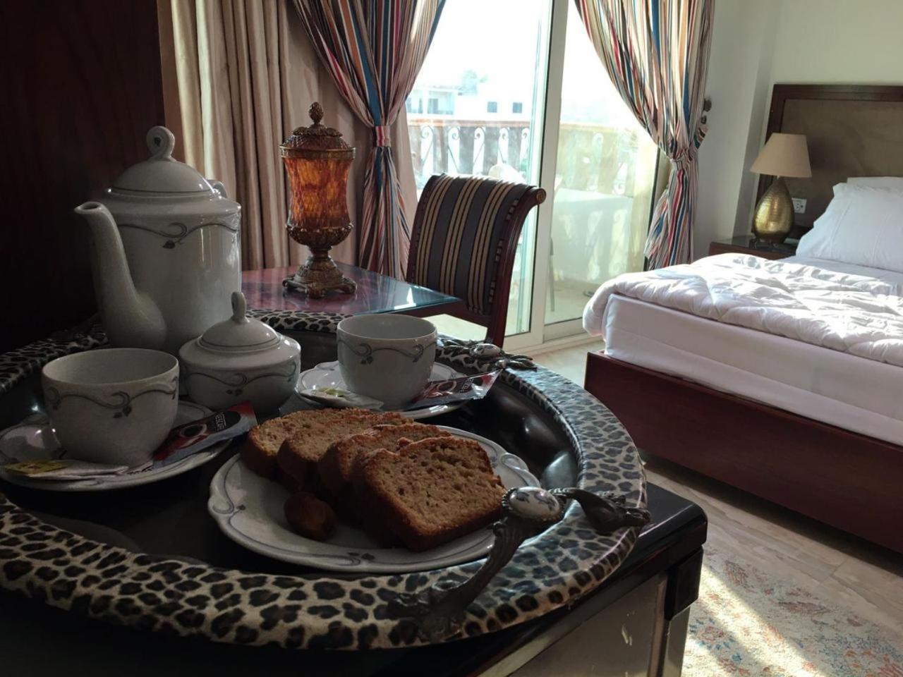 El Aida Pyramids View Hotel Kafret el-Gabal Buitenkant foto