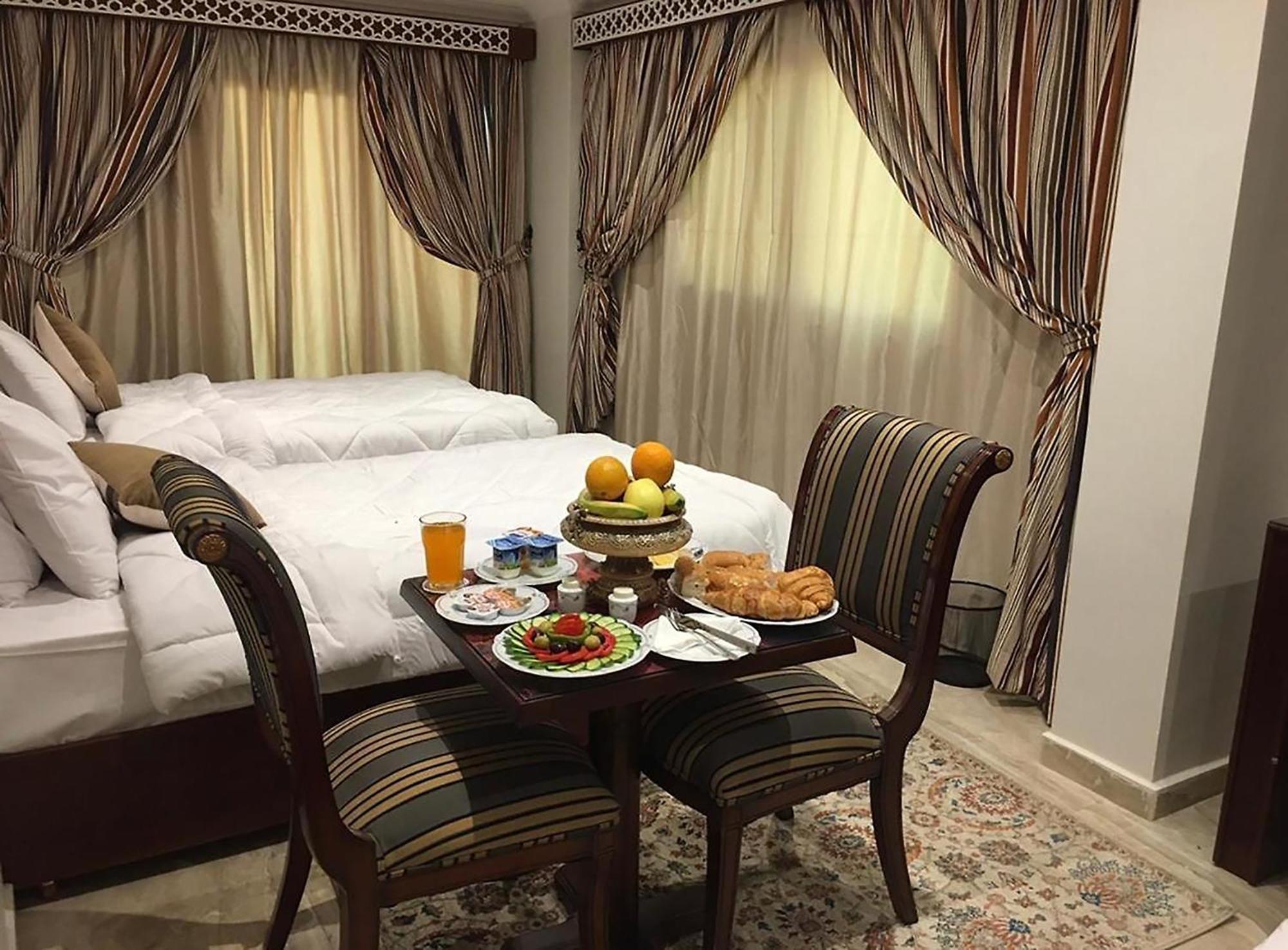 El Aida Pyramids View Hotel Kafret el-Gabal Buitenkant foto