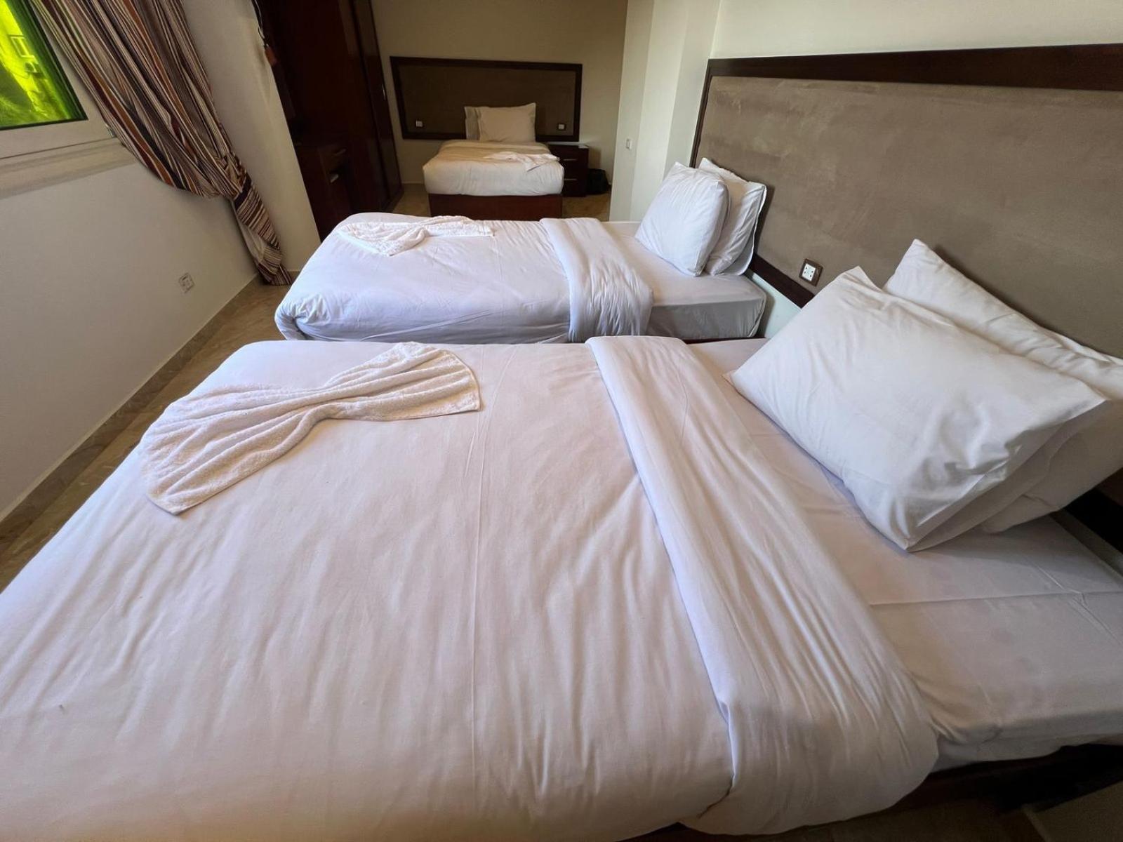 El Aida Pyramids View Hotel Kafret el-Gabal Buitenkant foto
